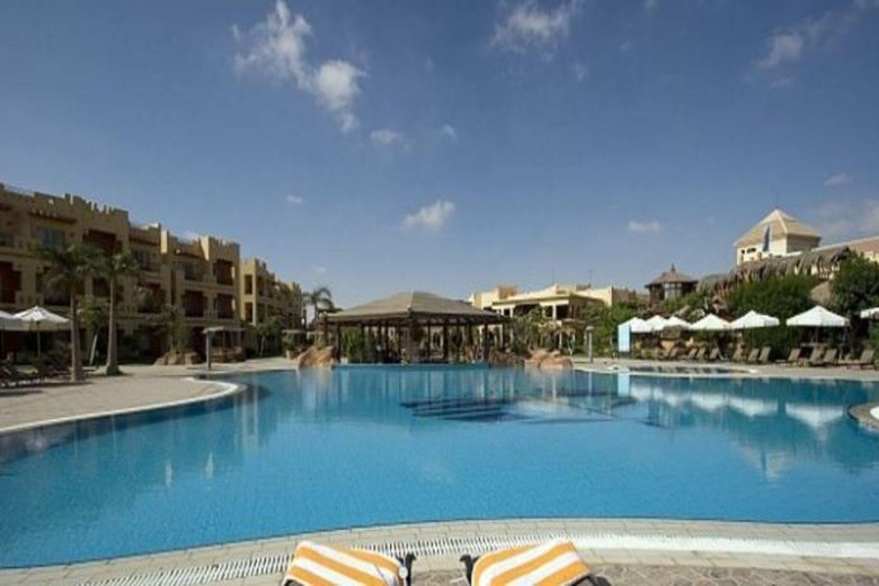 Swiss Inn Plaza Hotel 6th of October City Exterior foto